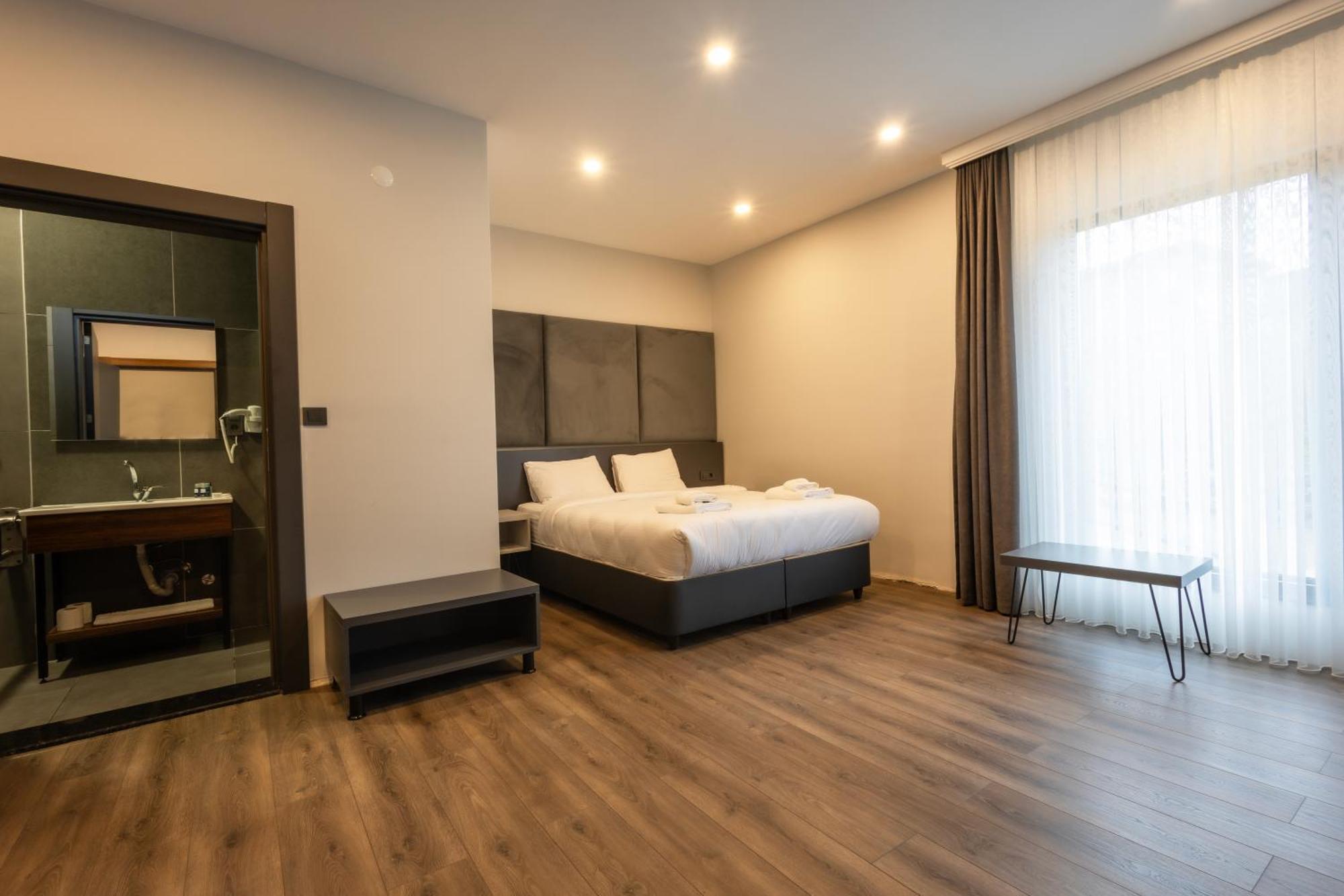 Santana Otel